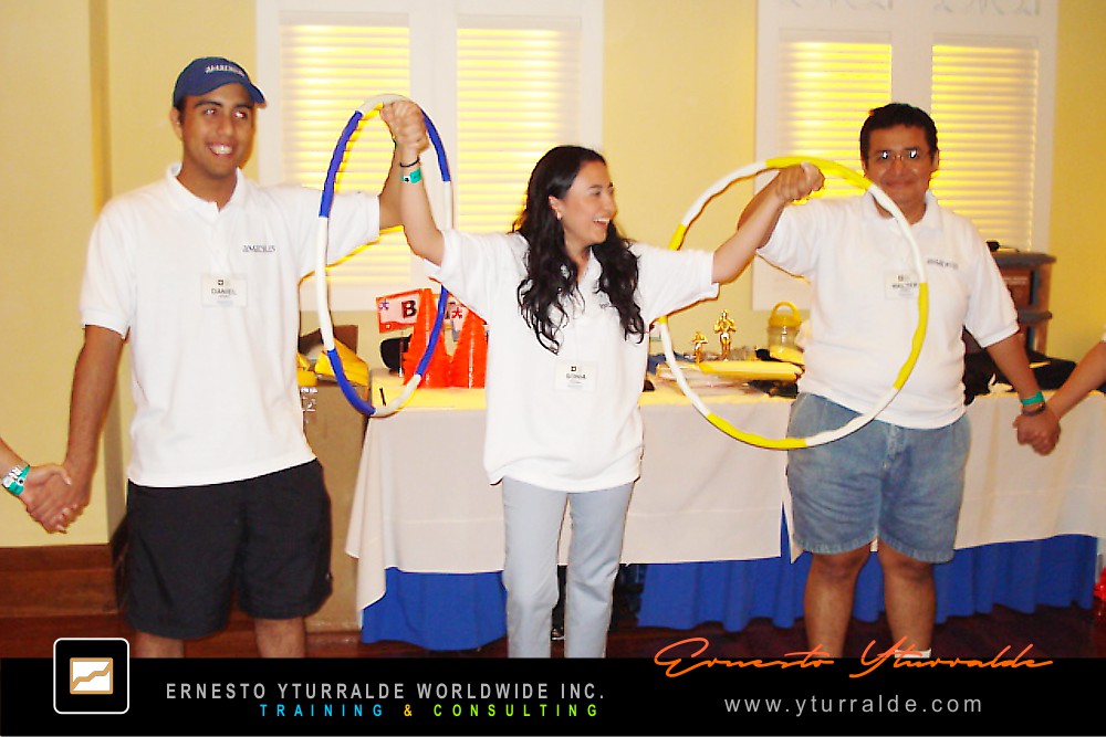 Team Bonding, Team Building & Team Performance LATAM Talleres de Cuerdas Bajas | Team Building Empresarial para el desarrollo de equipos de trabajo